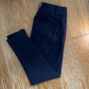 Loft Marisa Mid Rise Skinny Trouser Pants in Navy (00 Petite)
